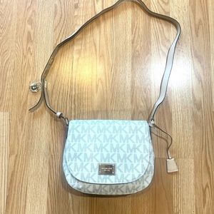 !!!SOLD!!! NWOT Michael Kors Hamilton Messenger Bag
